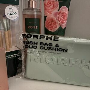 Makeup bundle